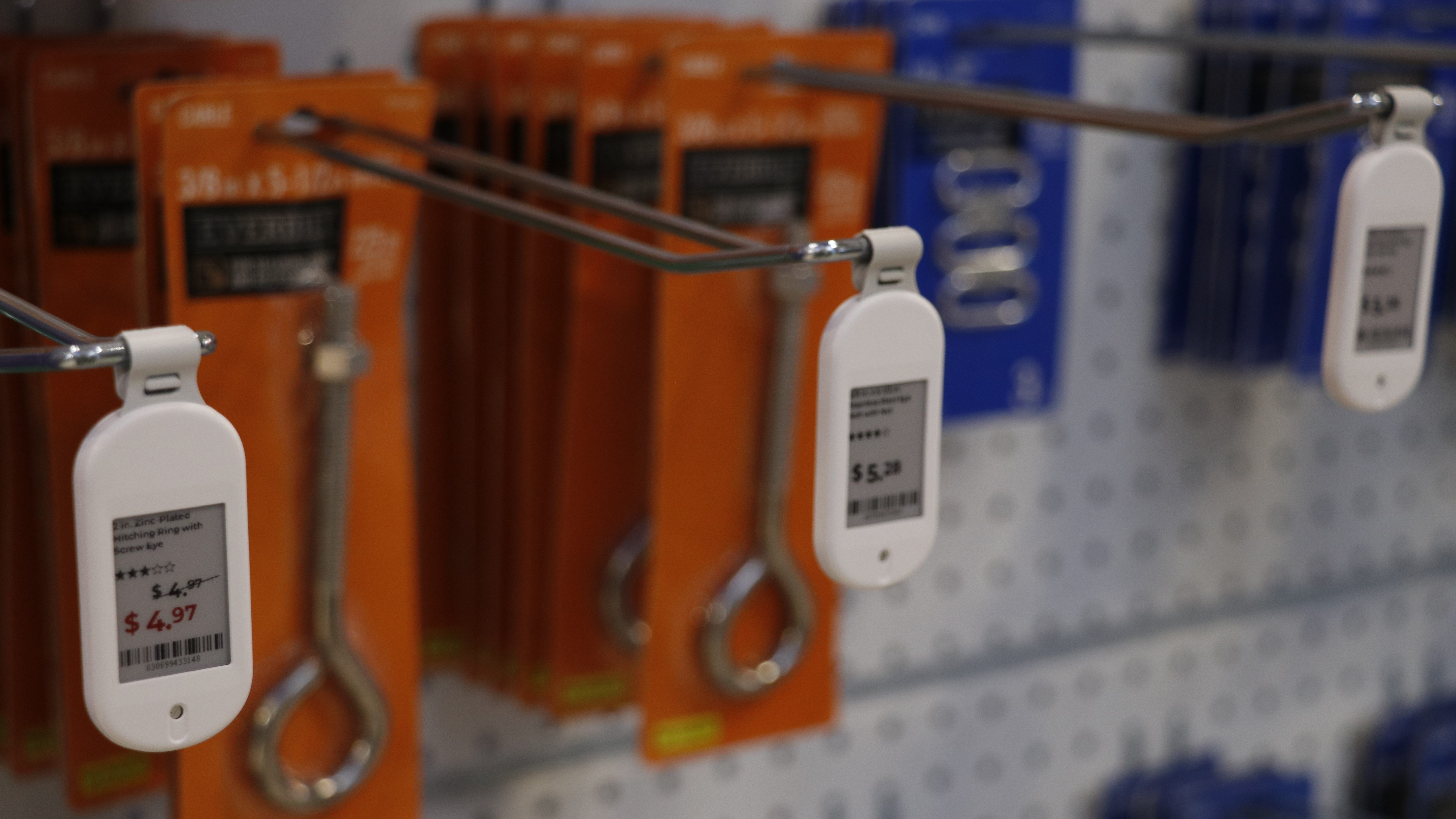 electronic shelf labels for DIY store application scenarios.